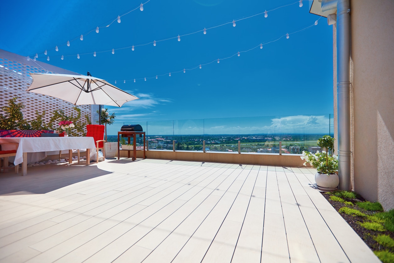 What is Flat Roof Decking?